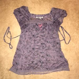American Rag top. Purple with flowers
